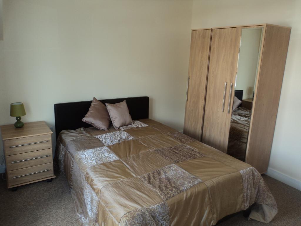 Long Lane, Bexleyheath, Kent, DA7 5AZ