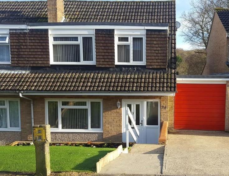 Redwing Close, South Croydon, Surrey, CR2 8QU